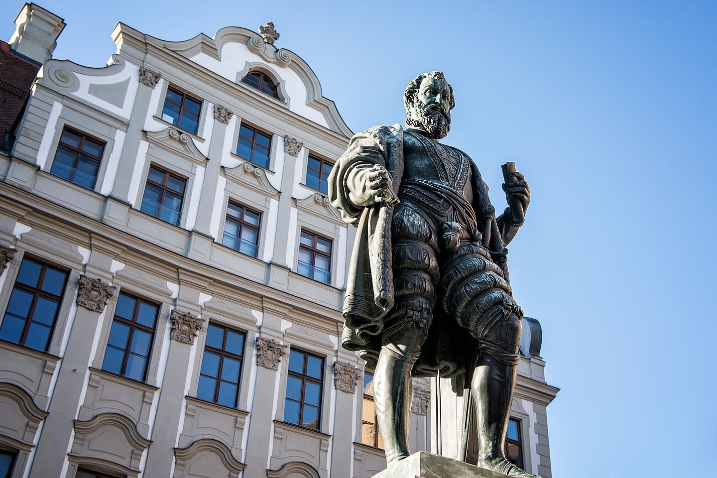 Augsburg, Fuggerdenkmal